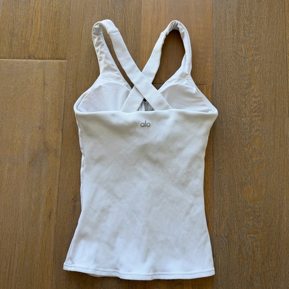 Alo Yoga Elevate Tank — White XS - Picture 7 of 8